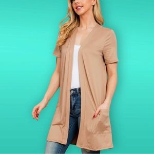 You & Me Short Sleeve Open Front Cardigan w/Pockets Women’s Plus 1X in Camel